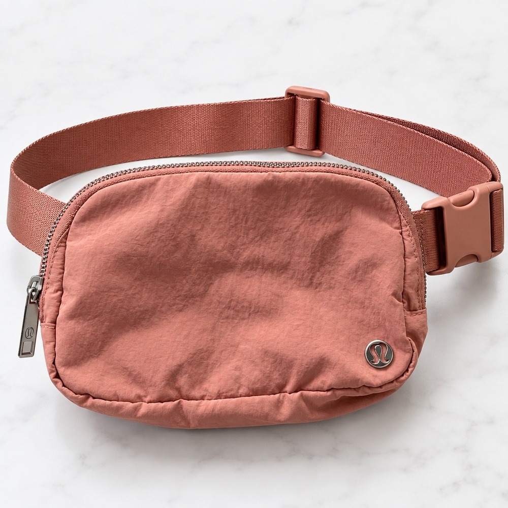 Lululemon Everywhere Belt Bag 1L Brier Rose Retired OG Strap Crossbody